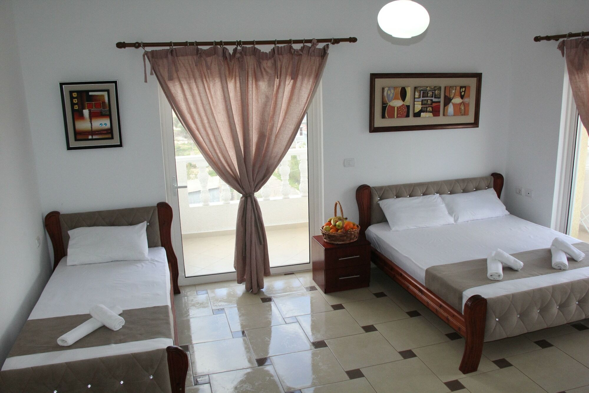 Relax Hotel Ksamil Exterior foto