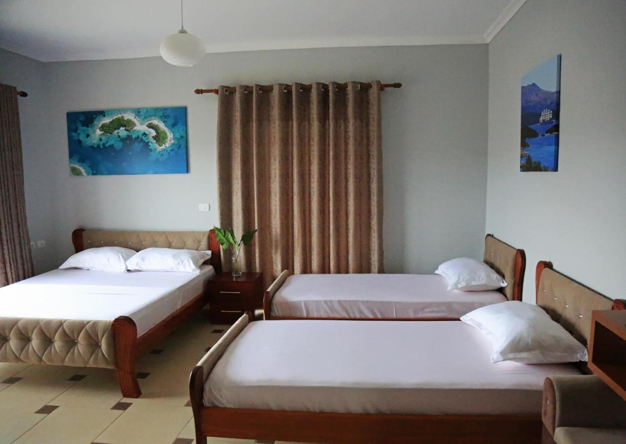 Relax Hotel Ksamil Exterior foto